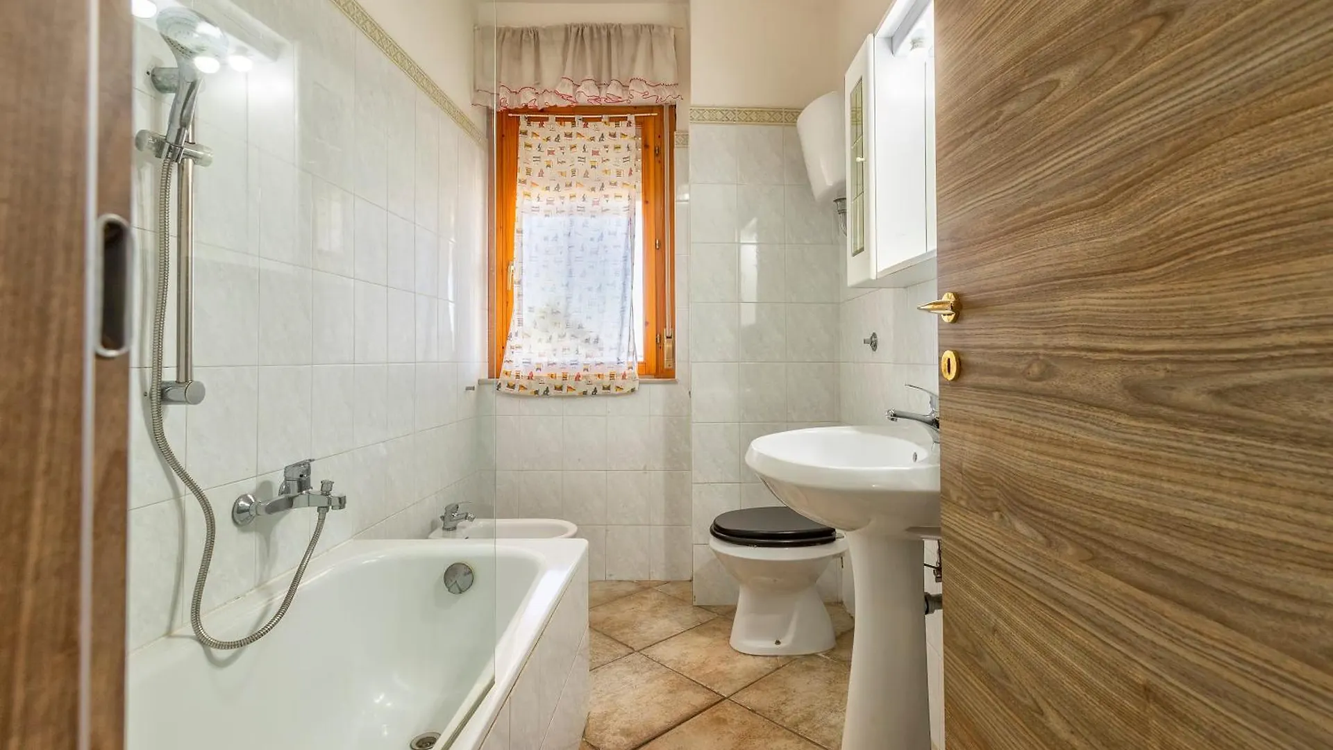 Apartment Appartamento Rosso Marrone Alghero